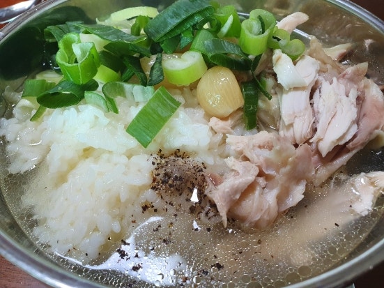  마늘만 있으면 뚝딱. 초간단 닭곰탕 레시피.