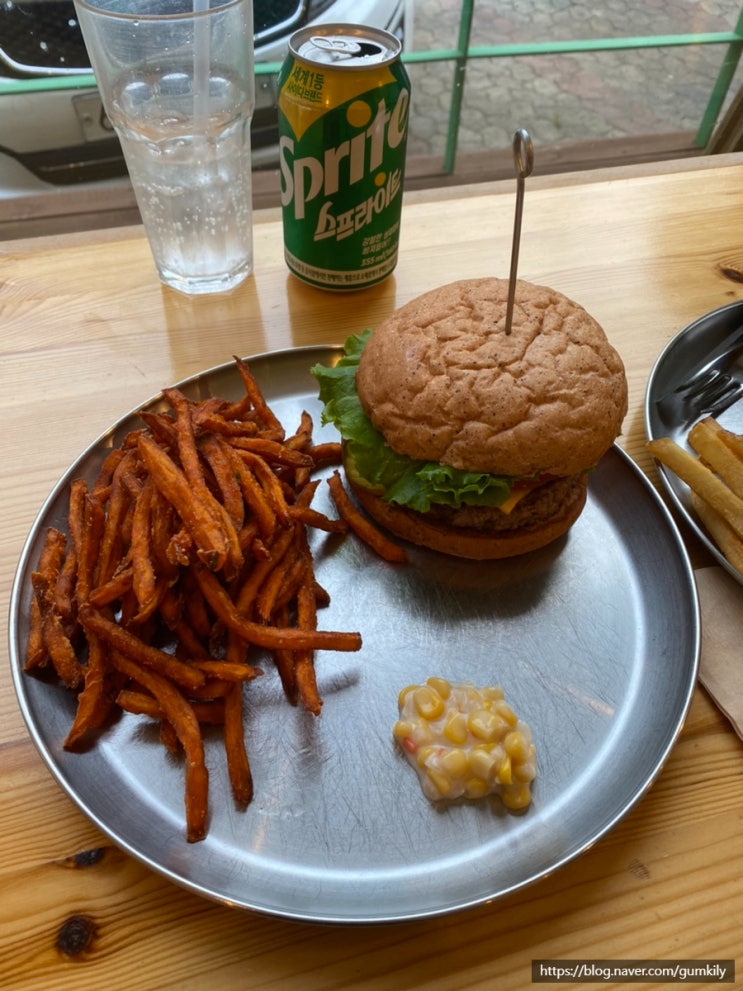  버거+감자튀김 맛집 [목동버거 본점]