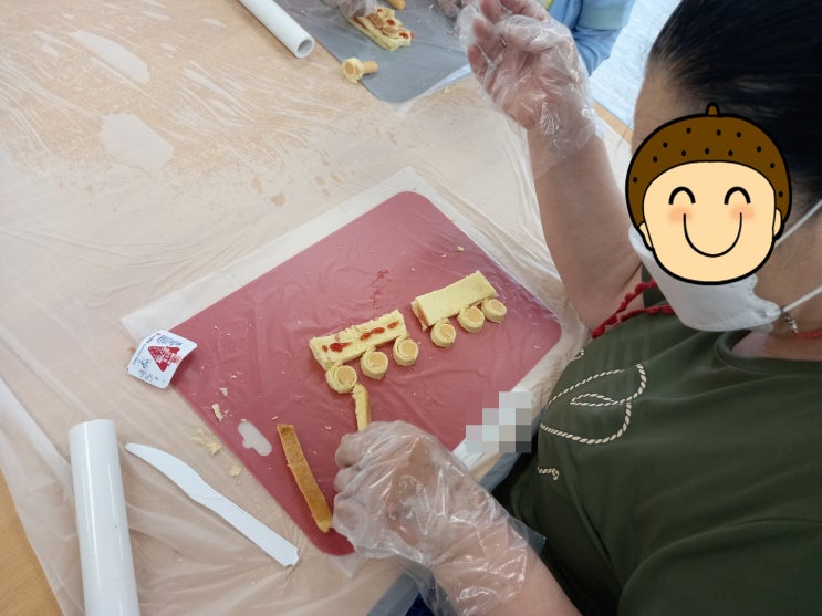 진천동 주간보호센터와 함께 맛있는 귀여운 샌드위치를 만들어요~