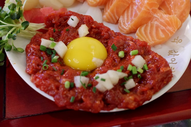 평택역 술집 육회 맛있는 육값어치 평택역점