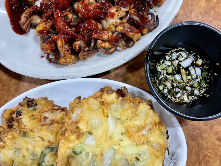 부산 중앙동 뚱보집 40년 전통 쭈꾸미 맛집이네요. 부산 중앙동 뚱보집 40년 전통 쭈꾸미 맛집이네요.