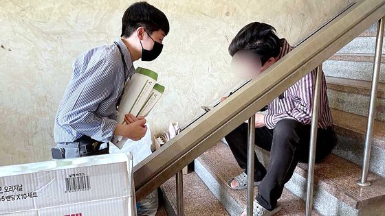 "고독사 위험 벗어나 좋아요" 20년 고립됐던 노인 찾아온 기적 "고독사 위험 벗어나 좋아요" 20년 고립됐던 노인 찾아온 기적