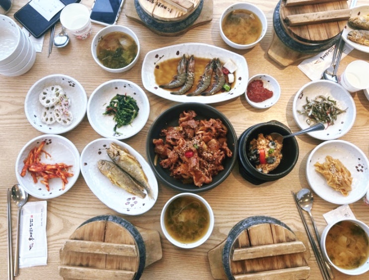 가성비 광명 맛집 매화쌈밥 제육볶음, 간장새우, 무한 제공해요 가성비 광명 맛집 매화쌈밥 제육볶음, 간장새우, 무한 제공해요