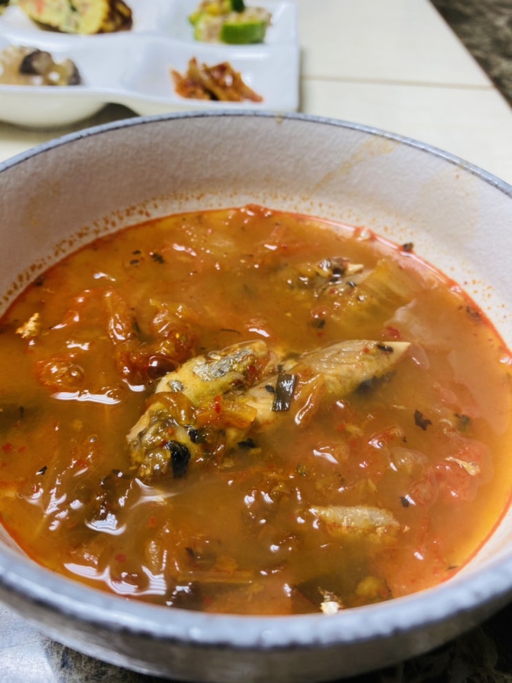  꽁치 김치찌개 만드는 법 신김치 요리