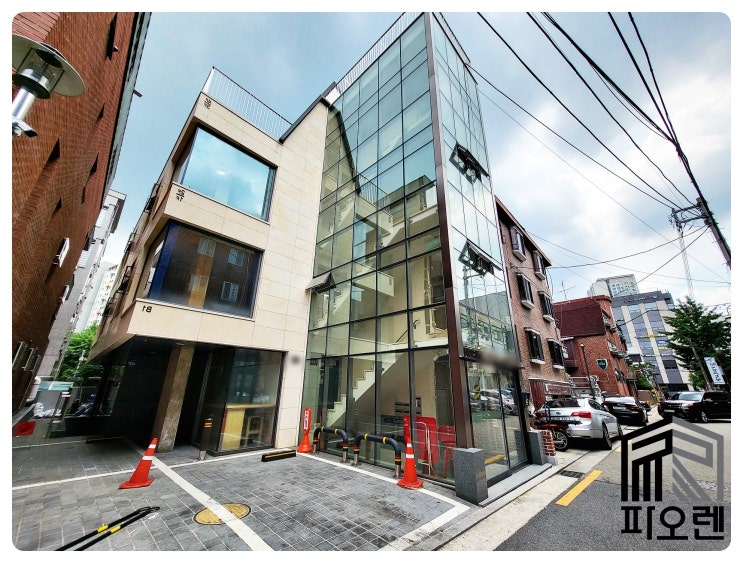  송파사옥임대 - 송파역 1분, 지하1층~4층,  즉시 입주 가능, 글라스깔끔외관, 자주식 주차 환경.