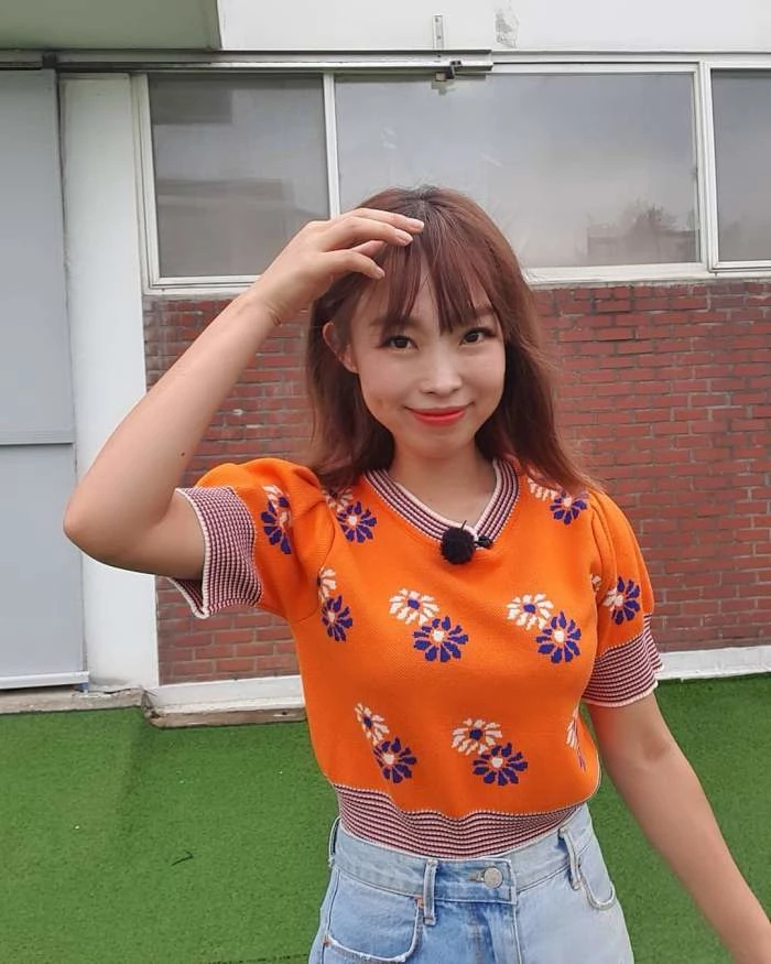 눈길 끈 오나미 웨딩 사진, 어딘가 이상합니다...개그계 동료 선후배들이 혼주 한복 입어 눈길 끈 오나미 웨딩 사진, 어딘가 이상합니다...개그계 동료 선후배들이 혼주 한복 입어