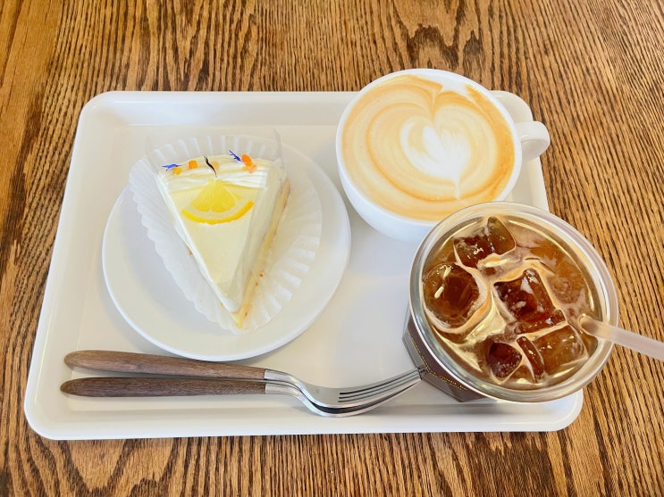 뚝섬역 디저트카페 입구부터 감성적인 성수동 디저트 맛집 / 니드스윗