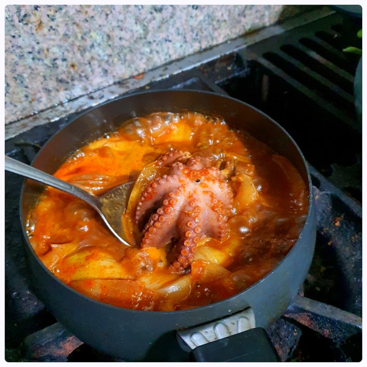  대박~! 캠핑 갈 땐 옥만이네 해물갈비찜 밀키트 새로 나왔네!
