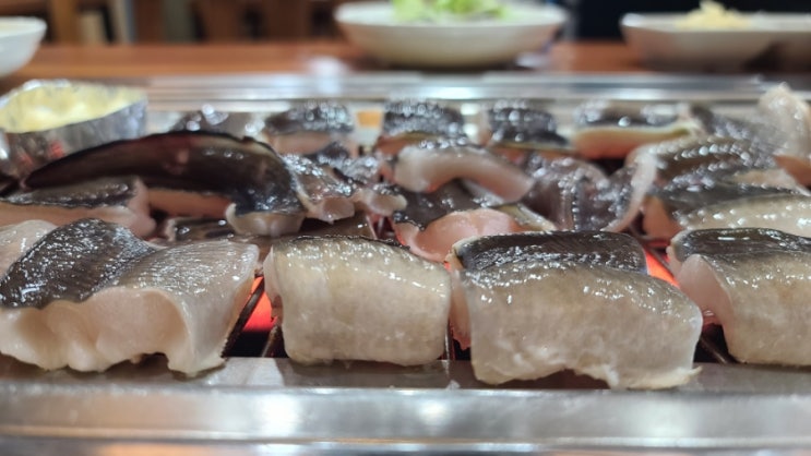  거제 고현 장어구이 맛집(장어한마리)회식이지만 장어꼬리는 양보못해요.