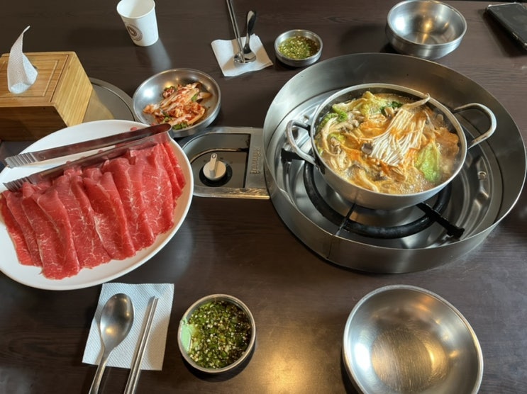  압구정로데오 맛집 최가네 버섯샤브샤브 매운탕 칼국수는 김치 맛집