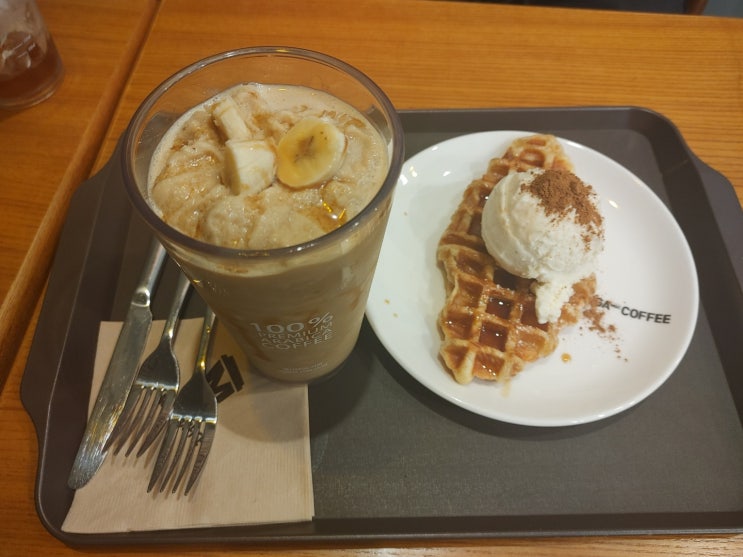  [메가커피] 우도땅콩바나나쉐이크 & 아이스크림크로플 맛이 최고!!!