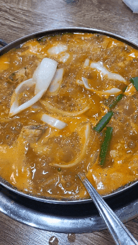  비 오는 날의 종로 3가 포장마차/포차거리 맛집&술집