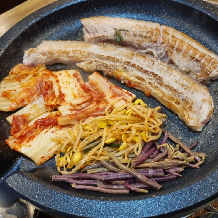  범계역 삼겹살 맛집 육즙 끝내주는 칼집삼겹살