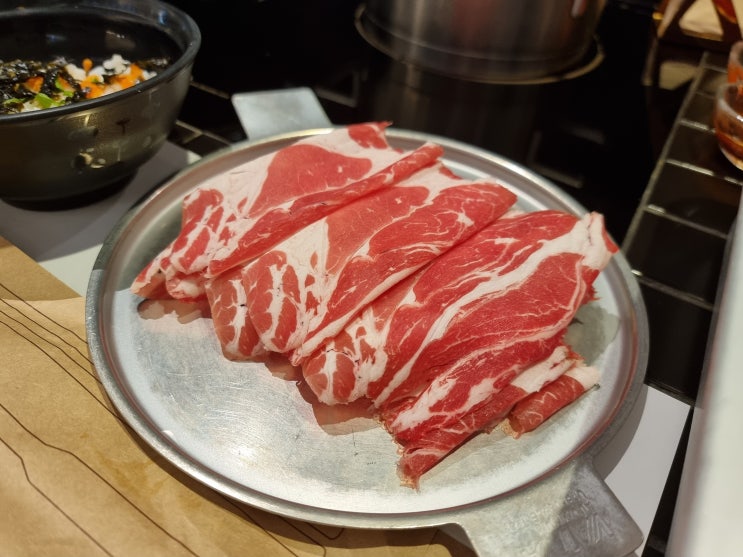 판교현대백화점 맛집 샤브샤브 보일링키친/혼밥도 눈치보지않고 편하게. 판교현대백화점 맛집 샤브샤브 보일링키친/혼밥도 눈치보지않고 편하게.
