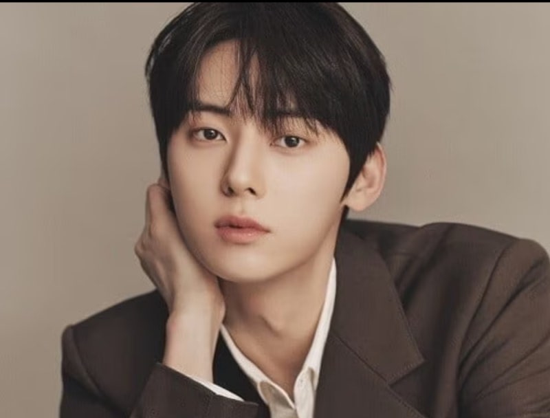 황민현 사주 (임신일주 연예인)