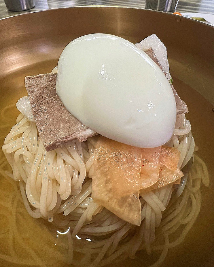 [ 동무밥상 ] 합정 - 평양냉면 맛집( 소고기 초무침, 찹쌀 순대 )