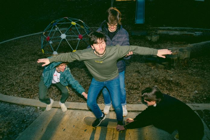  Drew Beskin And The Sunshine, 'Spoilers' 새로운 싱글 데뷔