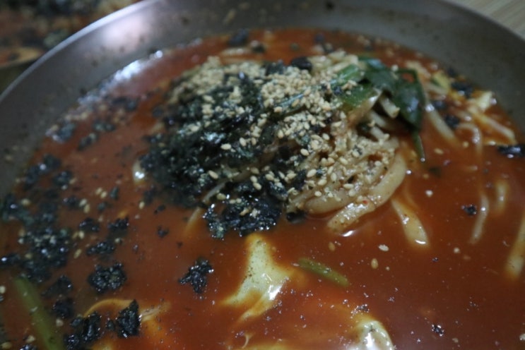  [강릉중앙시장맛집] 금학칼국수 :: 강릉 중앙시장 장칼국수 맛집 (7월 방문 후기)
