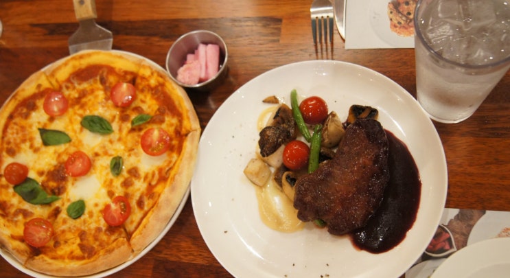 용산아이파크몰맛집 시그니처랩 블랙세트 피자 스테이크 맛본 후기 용산아이파크몰맛집 시그니처랩 블랙세트 피자 스테이크 맛본 후기