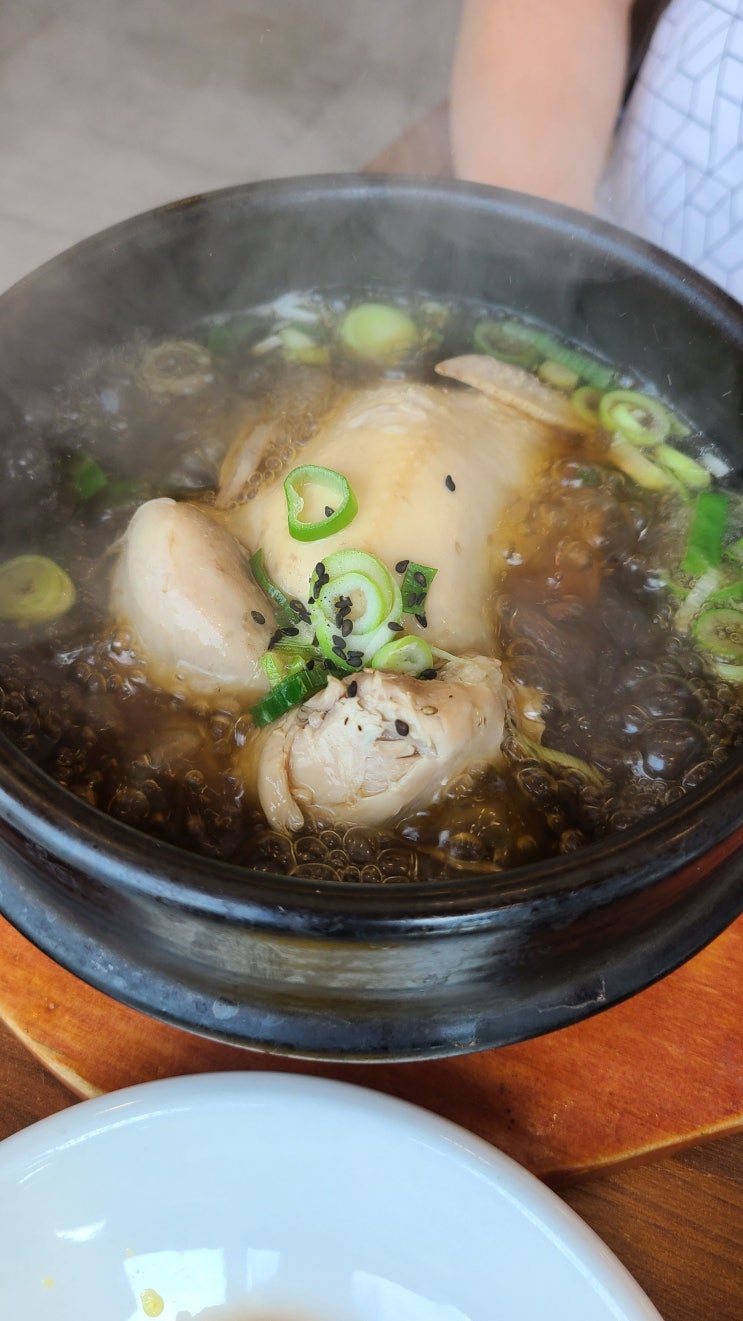  [성남 맛집] 황제삼계탕 가평잣삼계탕, 상황버섯 삼계탕 / 흔들리는 연기속에서 식사한 후기