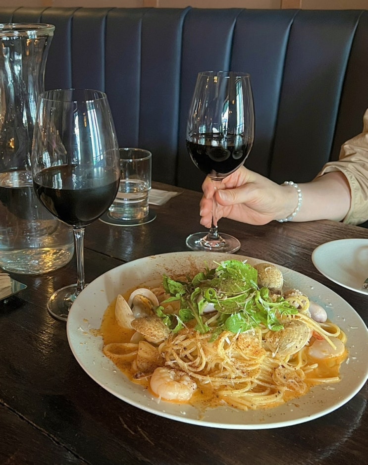  신사 가로수길 맛집 신사890에서 파스타 스테이크 가로수길 데이트