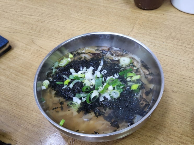 동대문 할아버지 손칼국수 짱맛탱 굿 동대문 할아버지 손칼국수 짱맛탱 굿