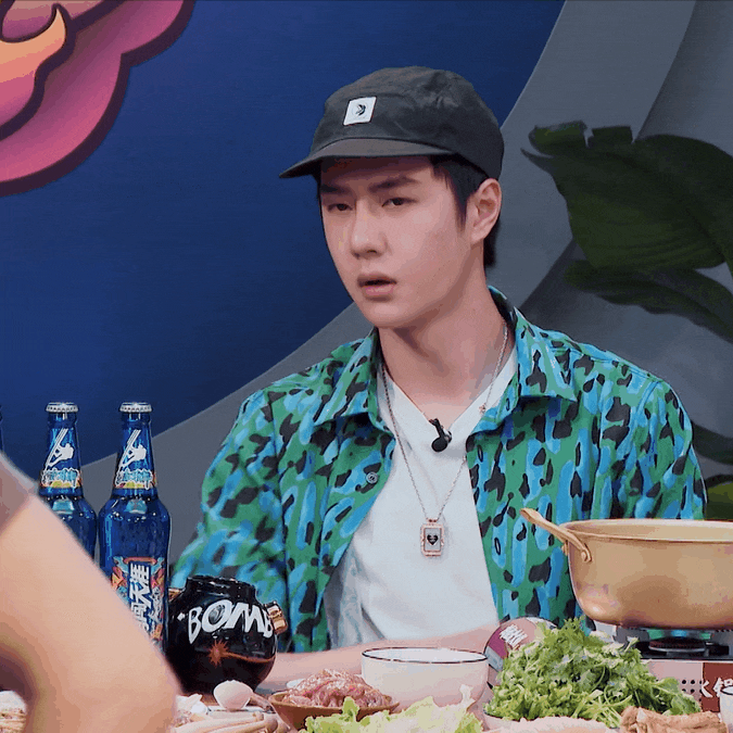  <나의겁없는중국어뉴즈중국어100개뽀개기 ep002-中国"八大菜系"有哪些?>헐~ 辣椒c 가얼마나 매우면 저~ 멀리앉아있는 울이보까지 打喷嚏하게 한다요