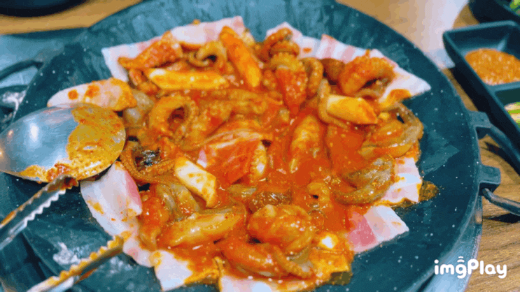  쭈꾸미 철판 전문점 원주 태장동 매운 쭈꾸미 맛집 “신쭈꾸미”