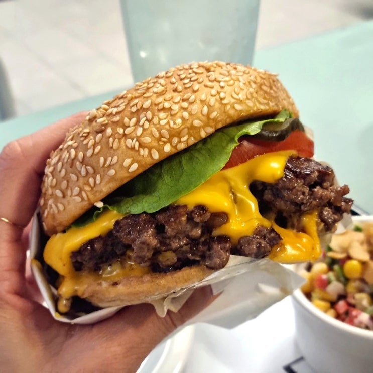  역삼역 버거 고퀄이였던 캐스터네츠 강남N점에서 맛있는 점심
