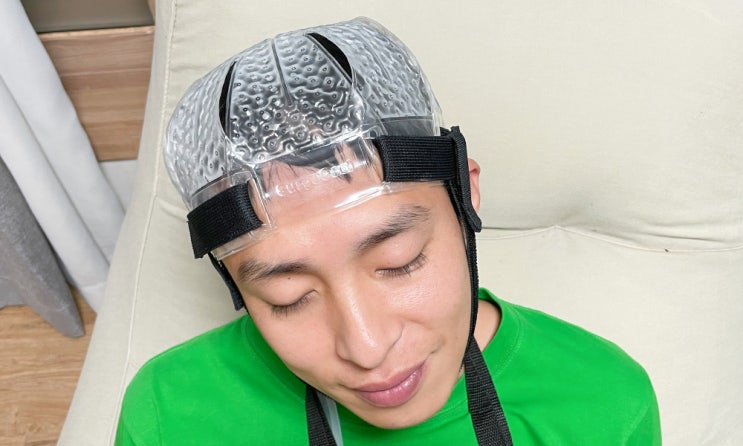  두피마사지기로 남편 탈모예방 하기