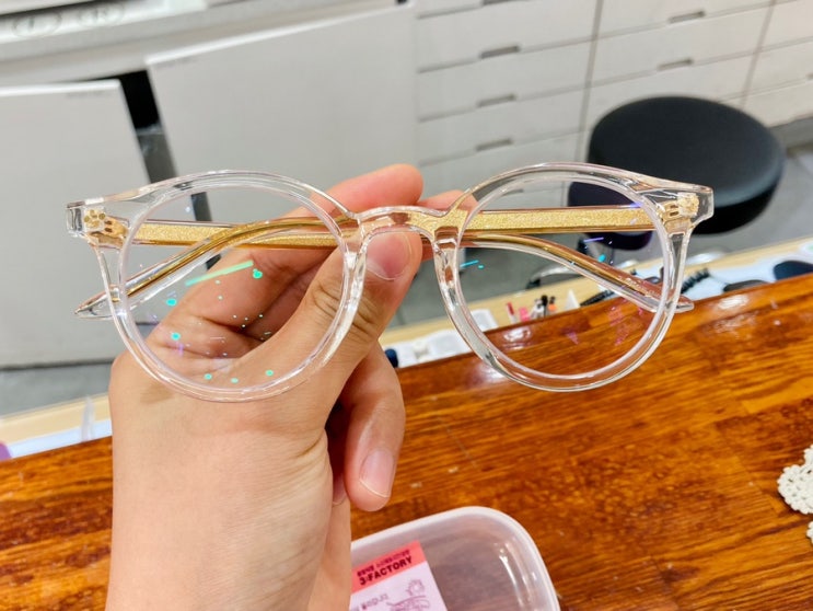 [경기도 안양] 티타늄안경부터 뿔테안경까지 안양 안경점 쓰리팩토리 관양점