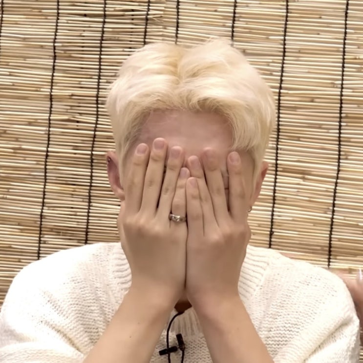  HOT  흥이 차오른다