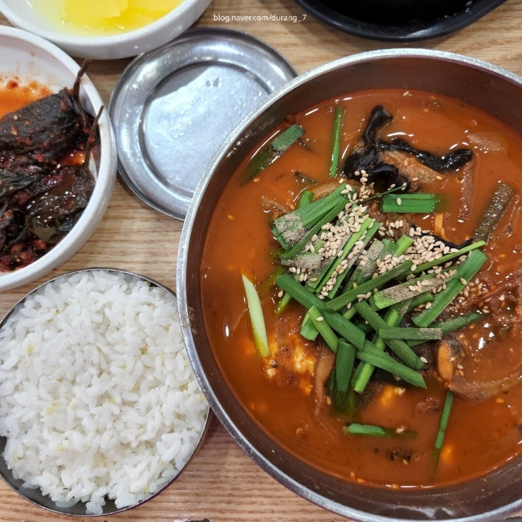  [ 동화가든 ] 원조짬순 (짬뽕순두부), 초두부 (순두부백반) / 평일 웨이팅 / 강릉 여행 초당순두부마을 맛집 추천