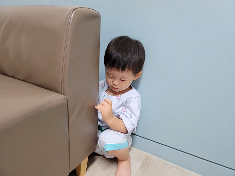 세균성 장염으로 입원한 라이노바이러스 아기 3