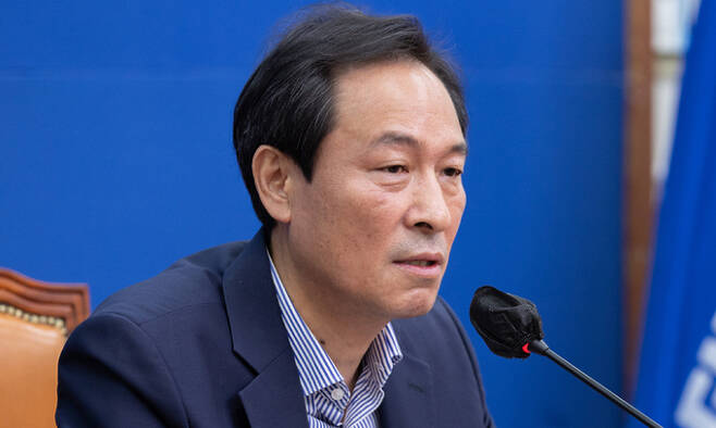 문재인이 임명한 <b>기관장</b>들 물러날까...민주당 우상호, "<b>임기</b>... 