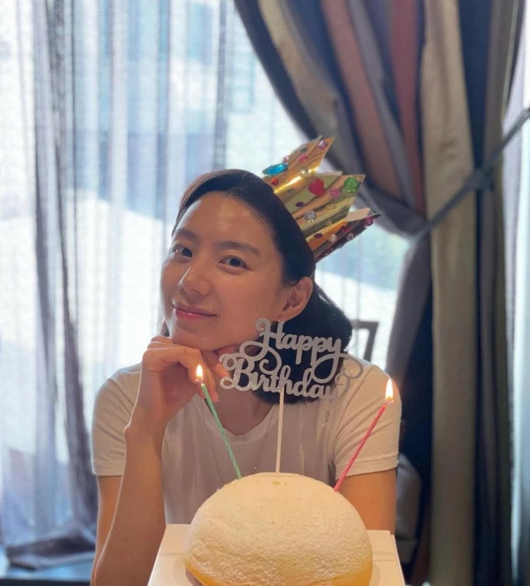 평소 박수진과 절친한 사이인 김희철, "결혼 후 어색해졌다"며 배용준-박수진 부부와의 일화 언급 평소 박수진과 절친한 사이인 김희철, "결혼 후 어색해졌다"며 배용준-박수진 부부와의 일화 언급