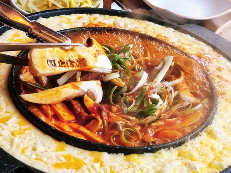  매운갈비찜과 치즈 찰떡조합 노원역 돼지갈비 맛집 동선식당 노원점