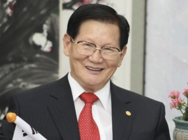  이만희 프로필 신천지 교주 회장 재산 나이 고향 학력