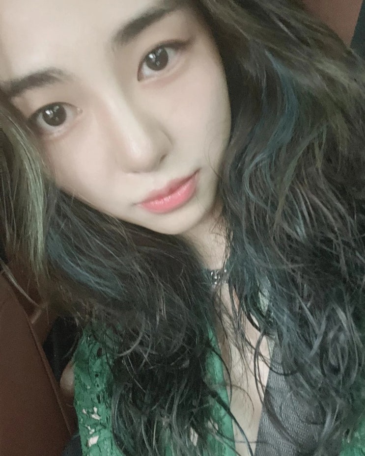 그룹 AOA 출신 권민아, 괴롭힘 관련 활동 중단 후 홍대에 카페 오픈했나? "마케팅 여러 업무 참여" 그룹 AOA 출신 권민아, 괴롭힘 관련 활동 중단 후 홍대에 카페 오픈했나? "마케팅 여러 업무 참여"
