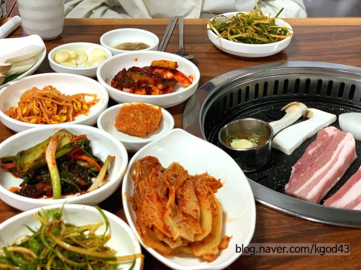  제주 올레시장 흑돼지 오겹살 맛집 /  놀이터 식육식당 / 현지 로컬 찾아 삼만 리 / feat. 마방목지