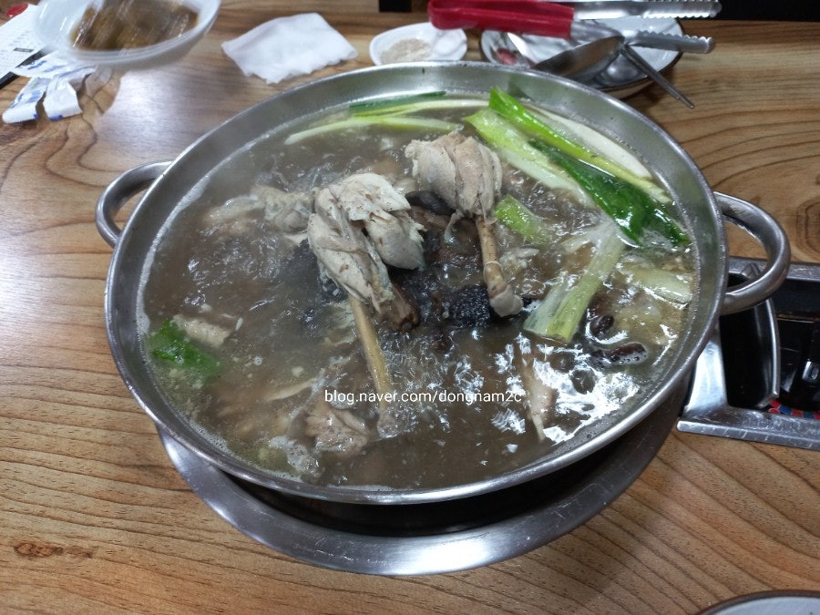 류의자능이버섯백숙 3호점 사진 3