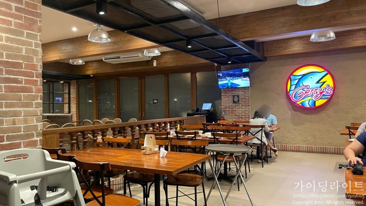  필리핀 마닐라 "제리스 그릴(Gerry's Grill)" - 바비큐와 튀김류가 맛있는 식당