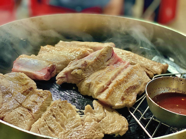  [신당동 맛집] 입안 가득 육즙이 터지는 돼지 생갈비 맛집 "백하돼지생갈비"