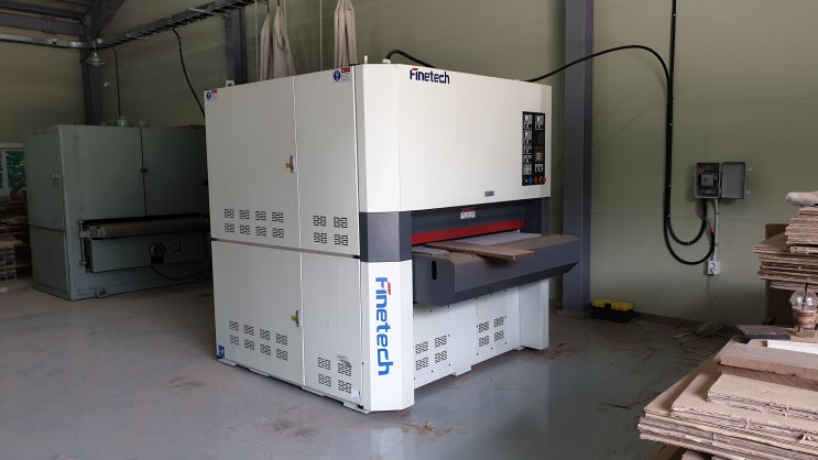  와이드벨트샌더 SM-1300RP
