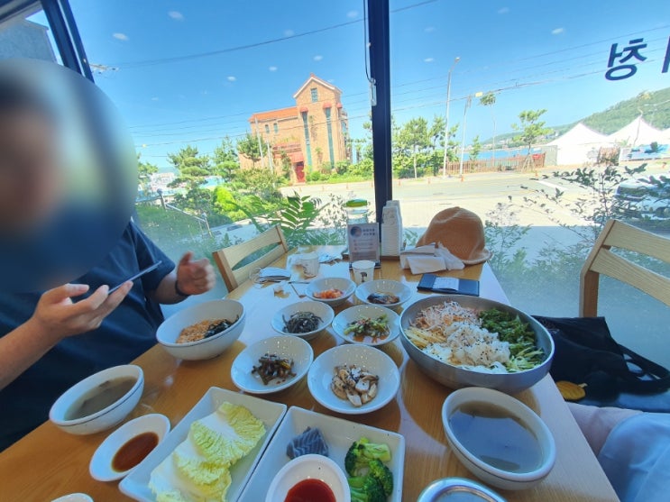  기장 일광 성게알밥집 미청식당 - 짜지않은 참가자미 회비빔과 양장구밥