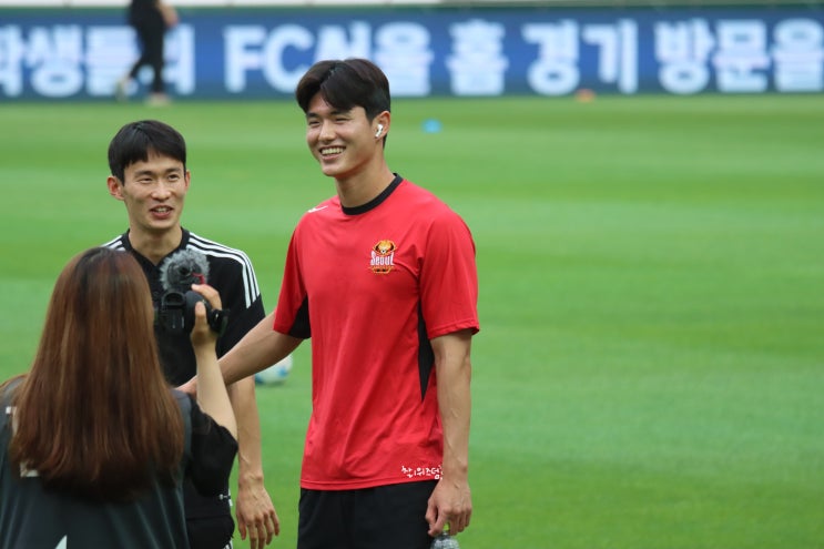 [FC<b>서울</b>] 잔디체크 오랜만!... 하프타임 <b>한승규</b> 팬사인회.... 