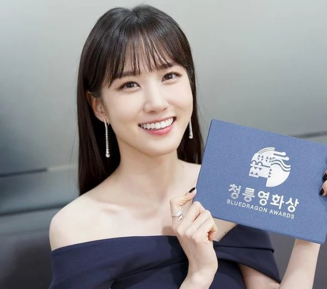 '우영우'로 대박난 박은빈, 네티즌 관심 폭발...사람들이 몰랐던 TMI 7가지 정리 '우영우'로 대박난 박은빈, 네티즌 관심 폭발...사람들이 몰랐던 TMI 7가지 정리