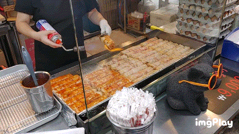  제주도 서귀포 올레시장 특색먹거리, 흑돼지김치말이, 계란말이전복김밥, 흑돼지꼬치구이, 흑돼지고로케
