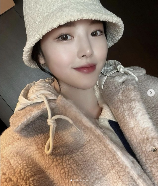 먹방 유튜버 문복희, 뒷광고 논란에 휩싸였지만 아무도 예상치 못한 구독자 800만 명 돌파 먹방 유튜버 문복희, 뒷광고 논란에 휩싸였지만 아무도 예상치 못한 구독자 800만 명 돌파