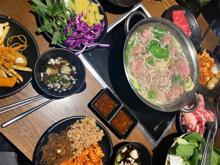  홍대 샤브샤브 로운에서 소고기 마음껏 즐겨 보자고!